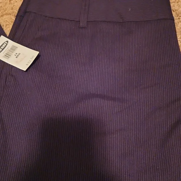 NWT Old Navy Black With Lighter Pinstripe Pants womans Size 14 - Picture 2 of 9